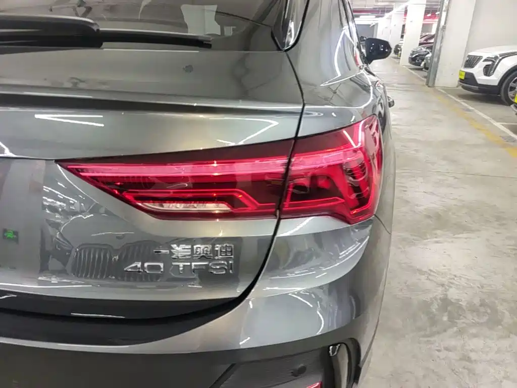 Audi Q3 Sportback 2023 — фото 8