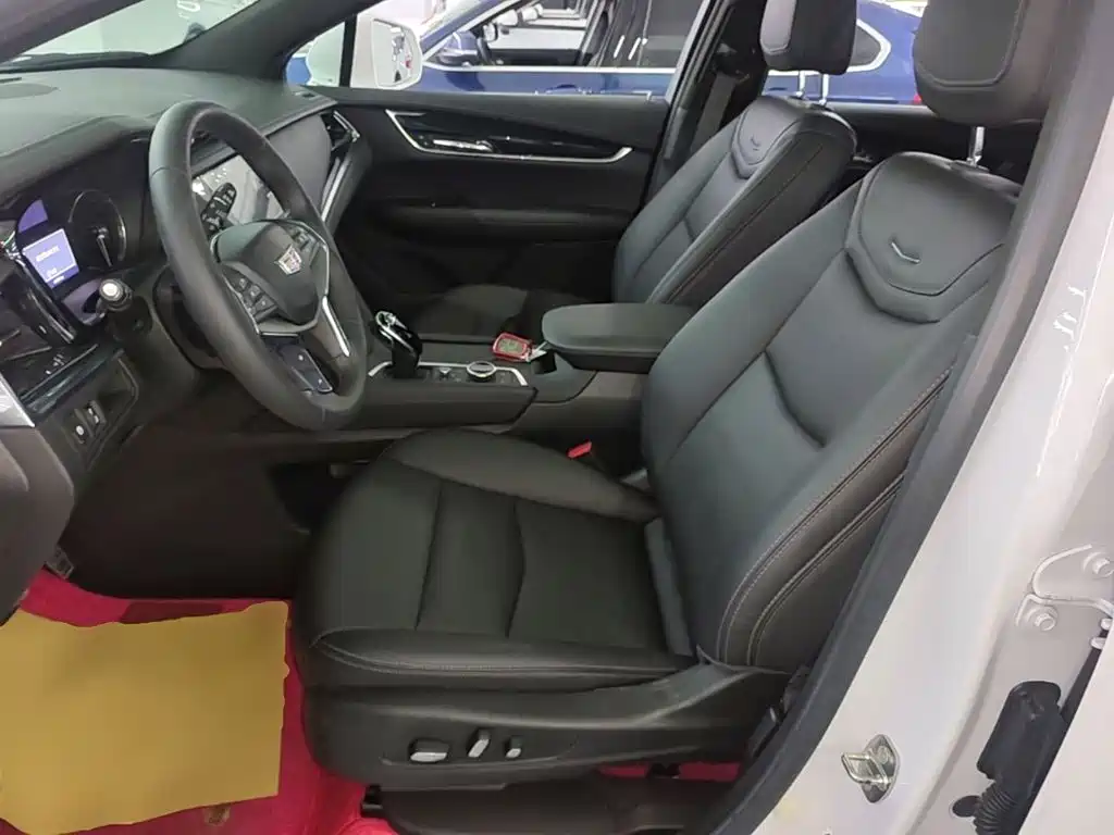 Cadillac XT5 2023 — фото 15