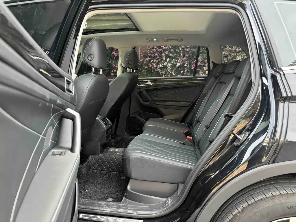 Volkswagen Tiguan L 2025 — фото 7