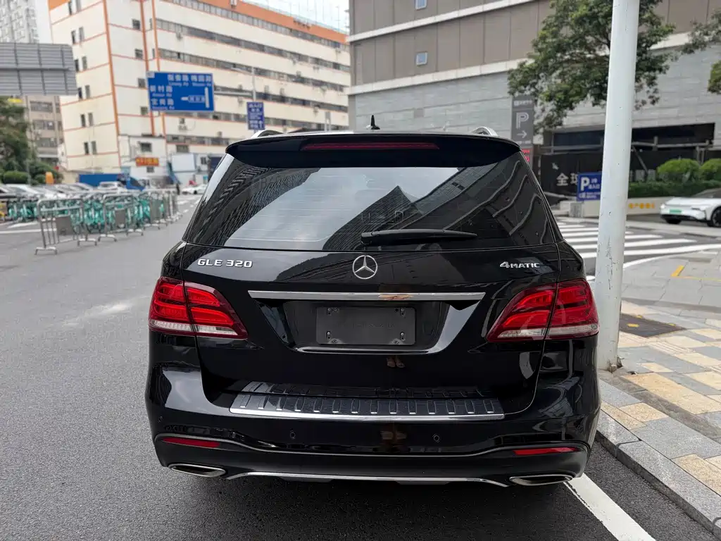 Mercedes-Benz GLE 2018