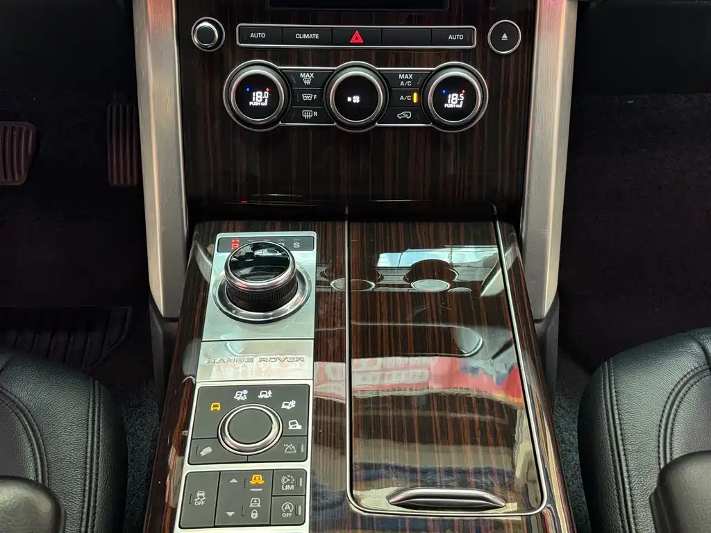 Land Rover Range Rover 2017 — фото 11