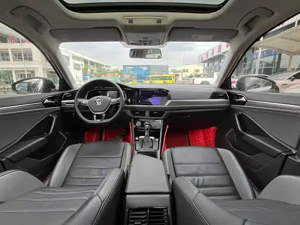 Volkswagen Sagitar 2022