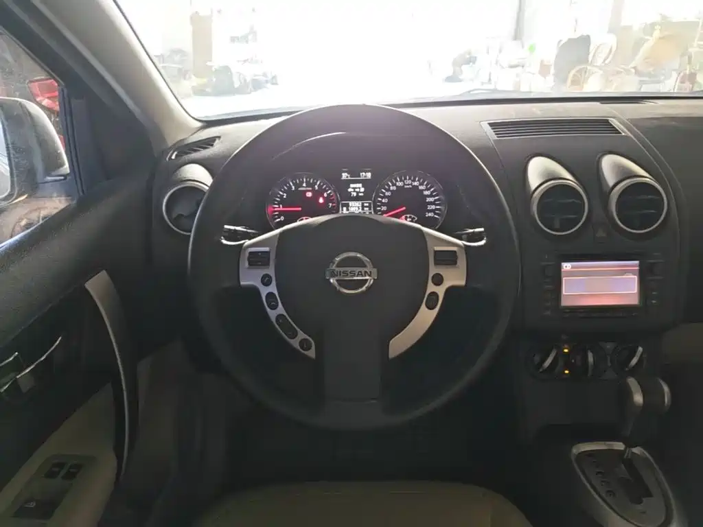 Nissan Qashqai 2015 — фото 11