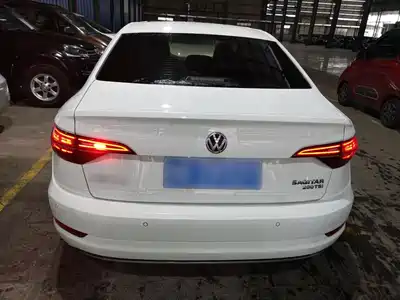 Volkswagen Sagitar 2020
