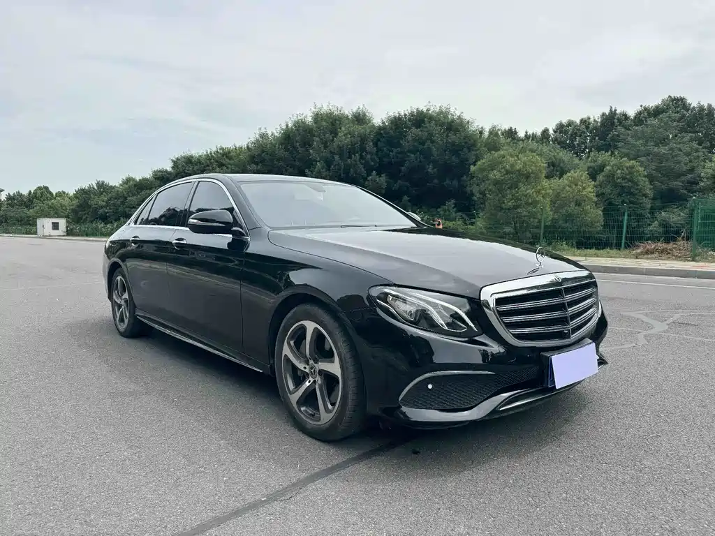 Mercedes-Benz E-Class 2018 — фото 3