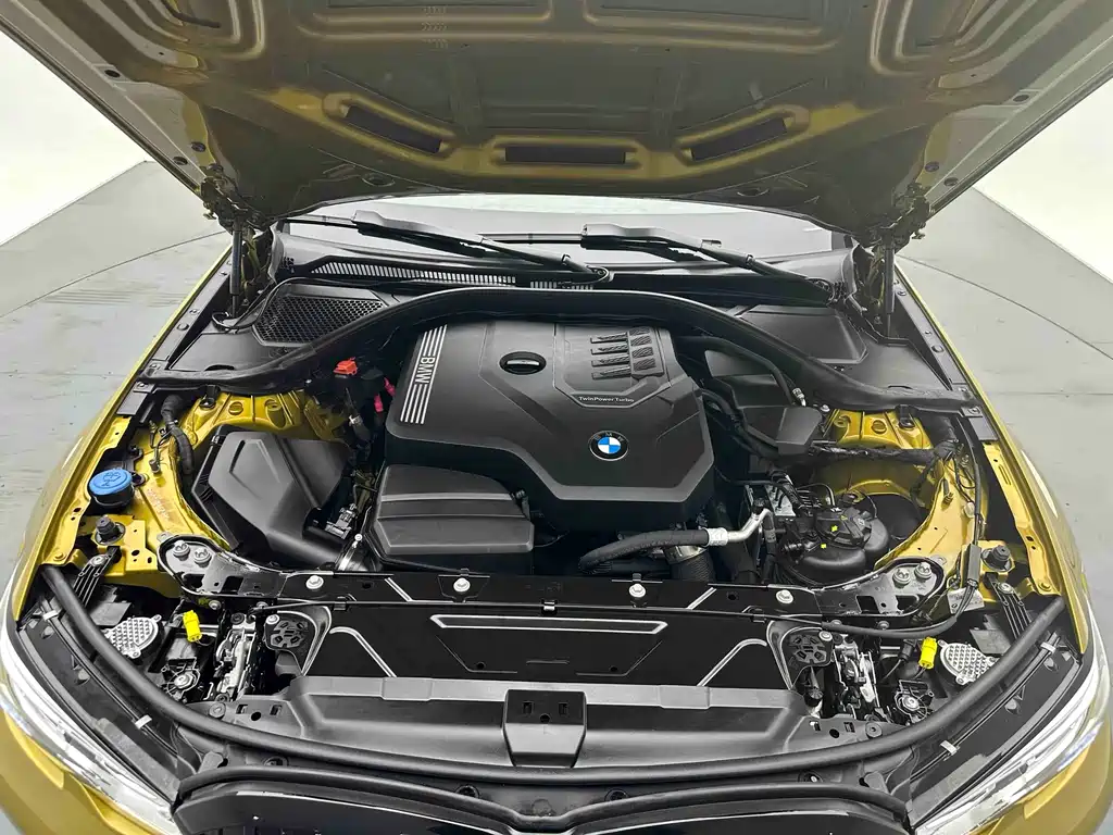 BMW 3 Series 2022 — фото 19