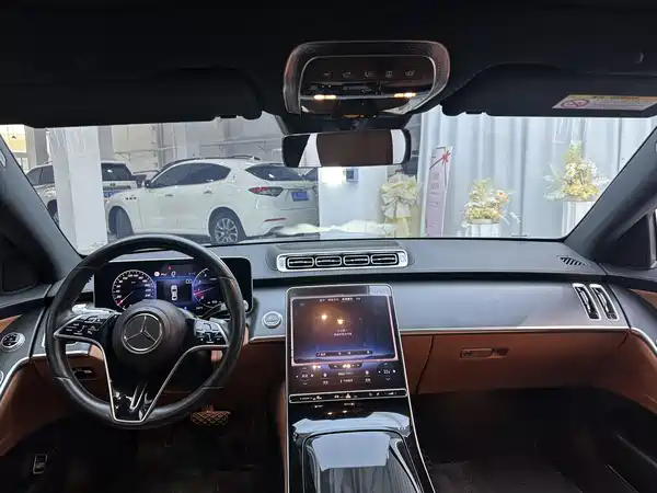 Mercedes-Benz S-Class 2022