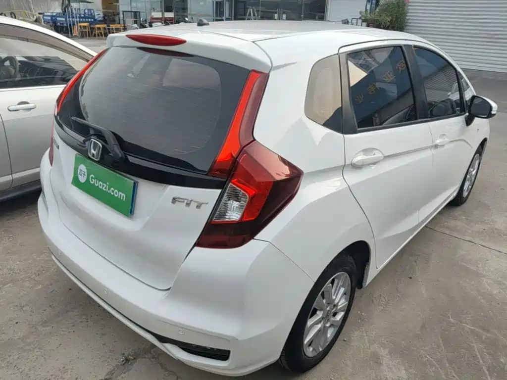 Honda Fit 2018 — фото 7