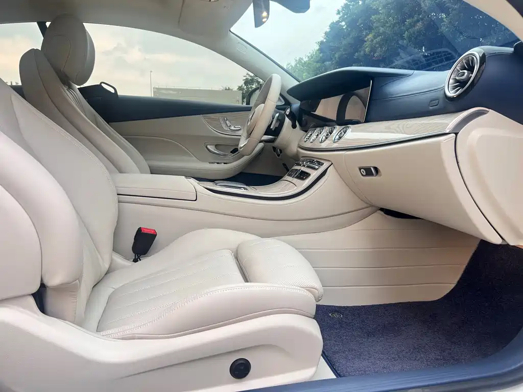 Mercedes-Benz E-Class 2020 — фото 16