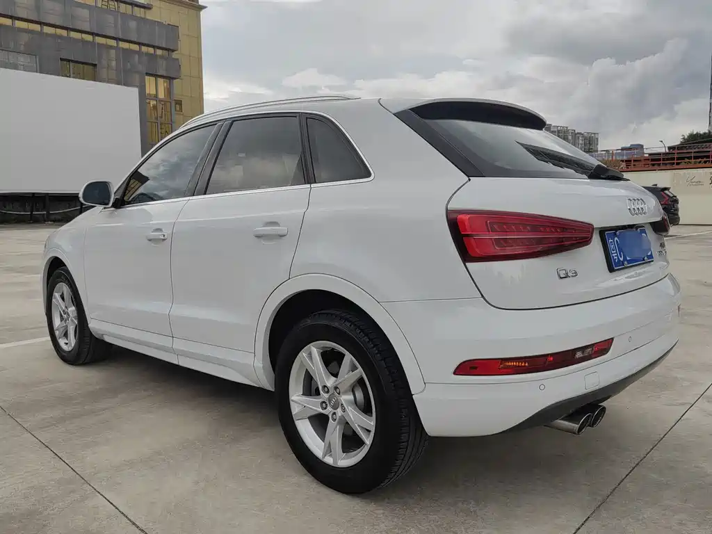 Audi Q3 2017 — фото 10
