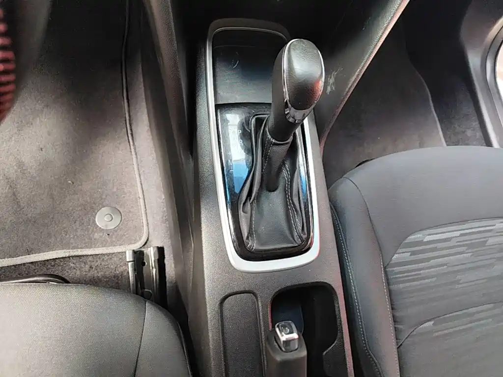 Chevrolet Cavalier 2019 — фото 14