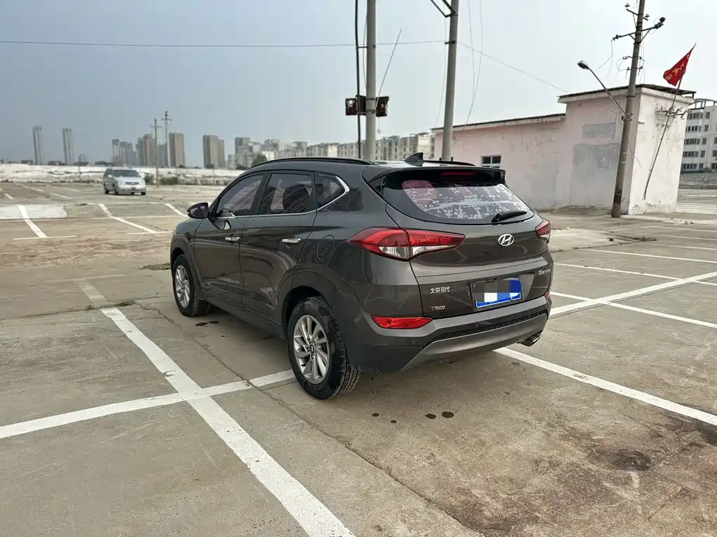 Hyundai Tucson 2016 — фото 9