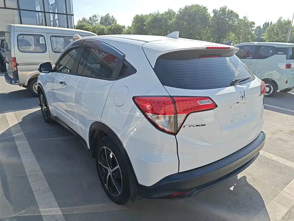 Honda Vezel 2021 — фото 5