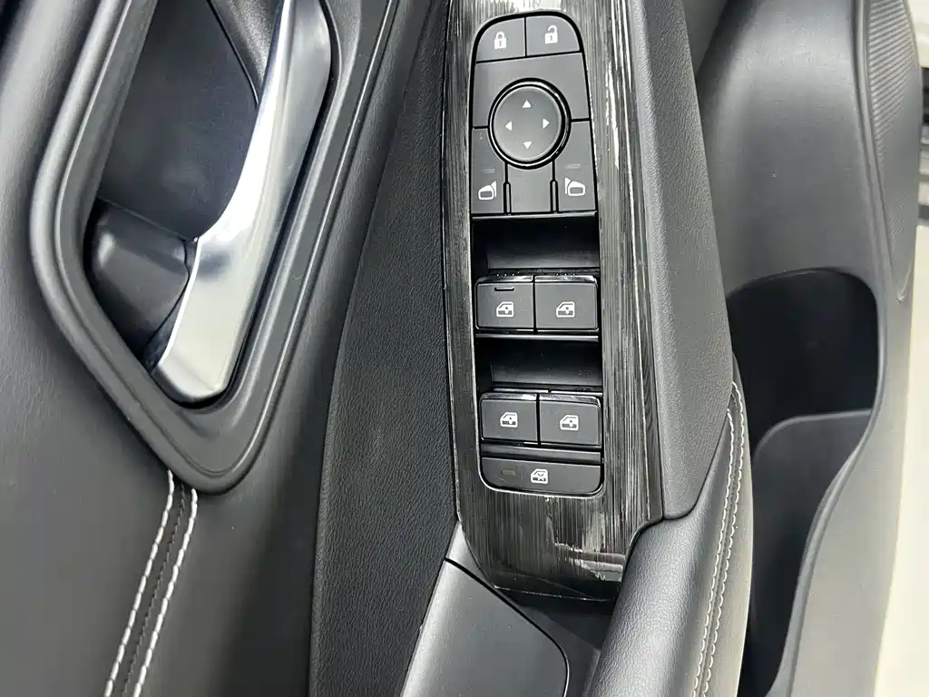 Nissan Qashqai 2023 — фото 7