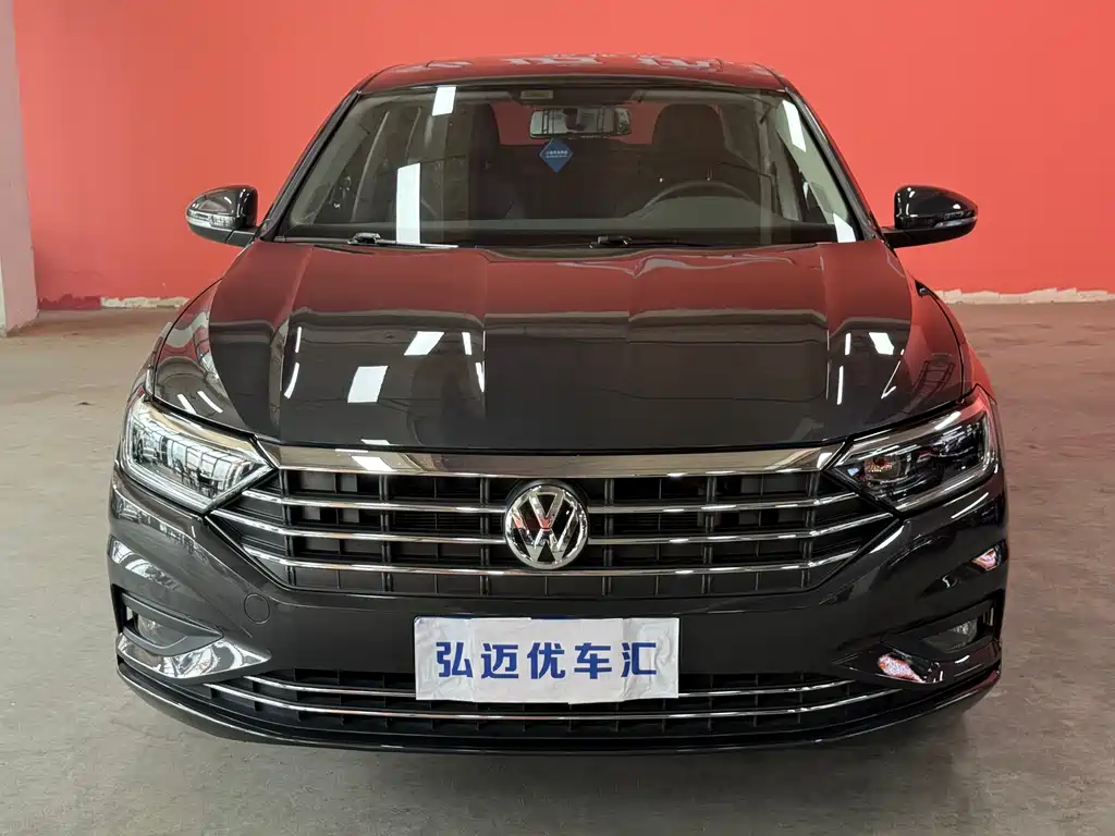 Volkswagen Sagitar 2021