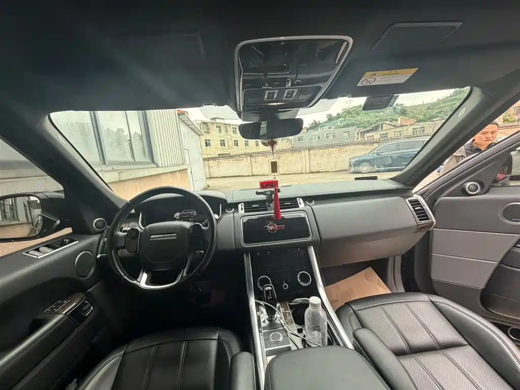 Land Rover Sport PHEV 2019 — фото 6