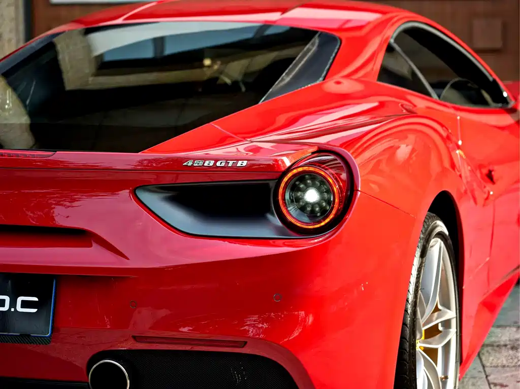 Ferrari 488 2016 — фото 9