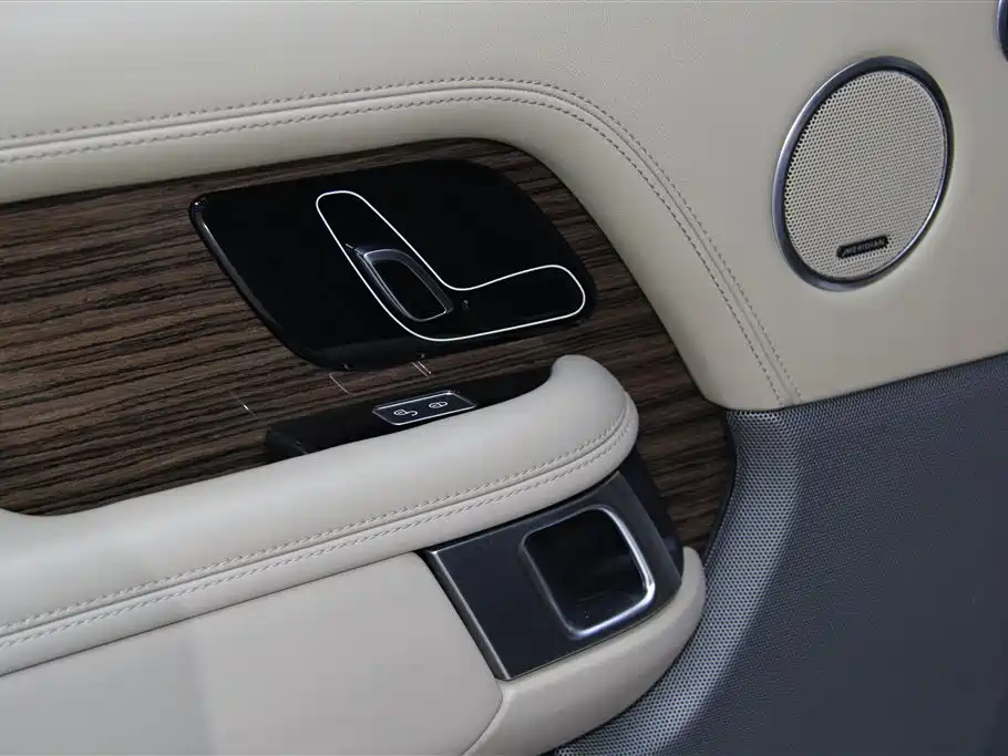 Land Rover Range Rover 2019 — фото 20