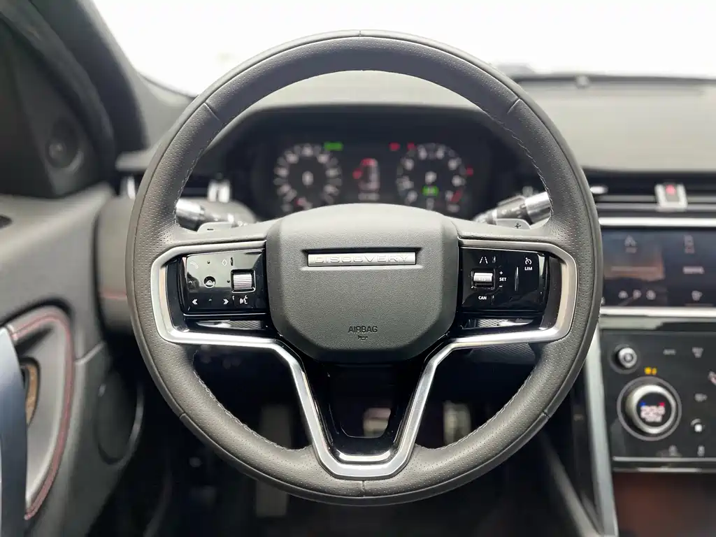 Land Rover Discovery Sport 2023 — фото 7