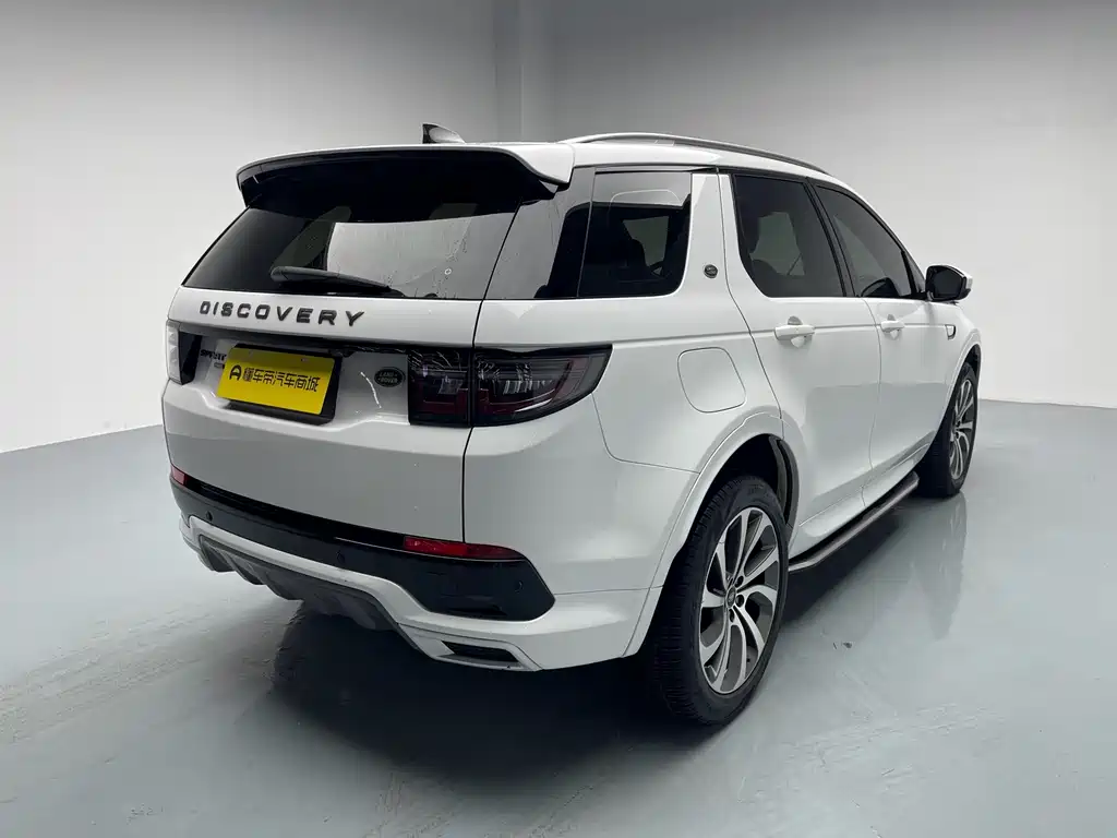 Land Rover Discovery Sport 2023 — фото 16