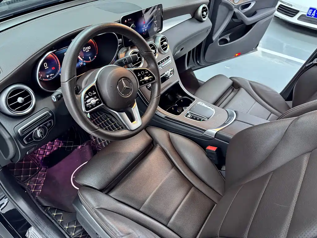 Mercedes-Benz GLC 2021