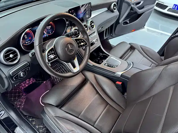 Mercedes-Benz GLC 2021