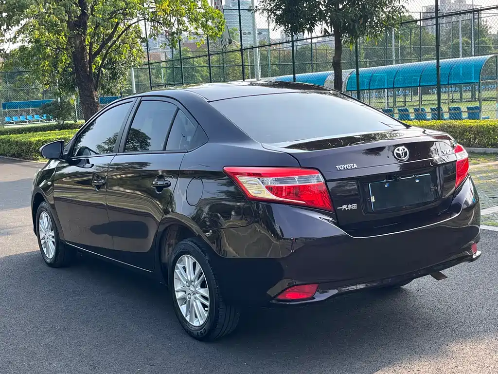 Toyota Vios 2014 — фото 5