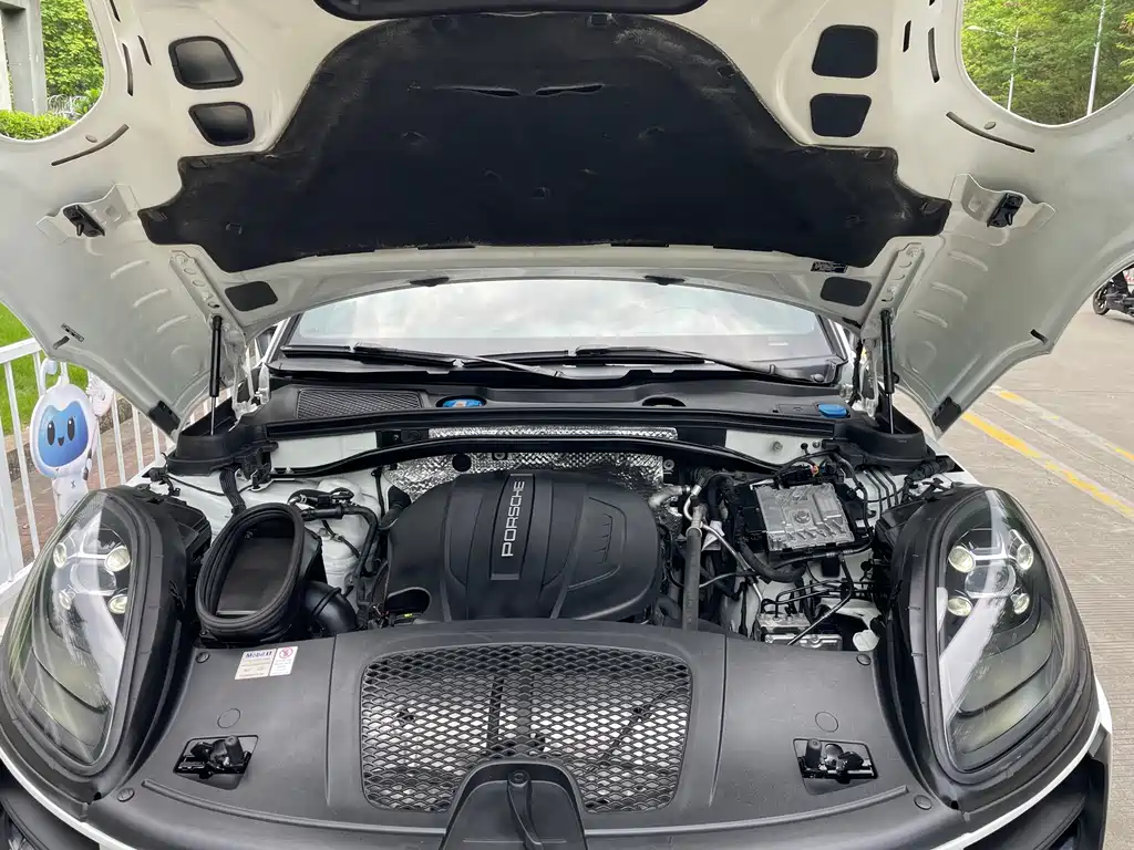 Porsche Macan 2019 — фото 24