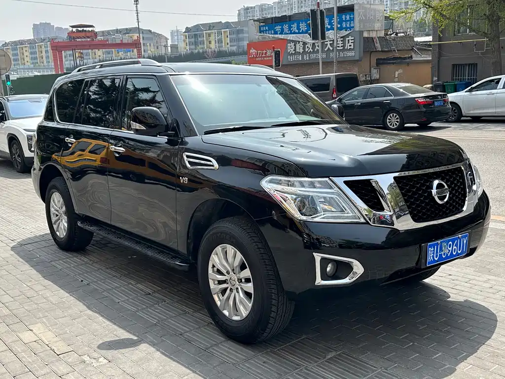Nissan Patrol 2016 — фото 2