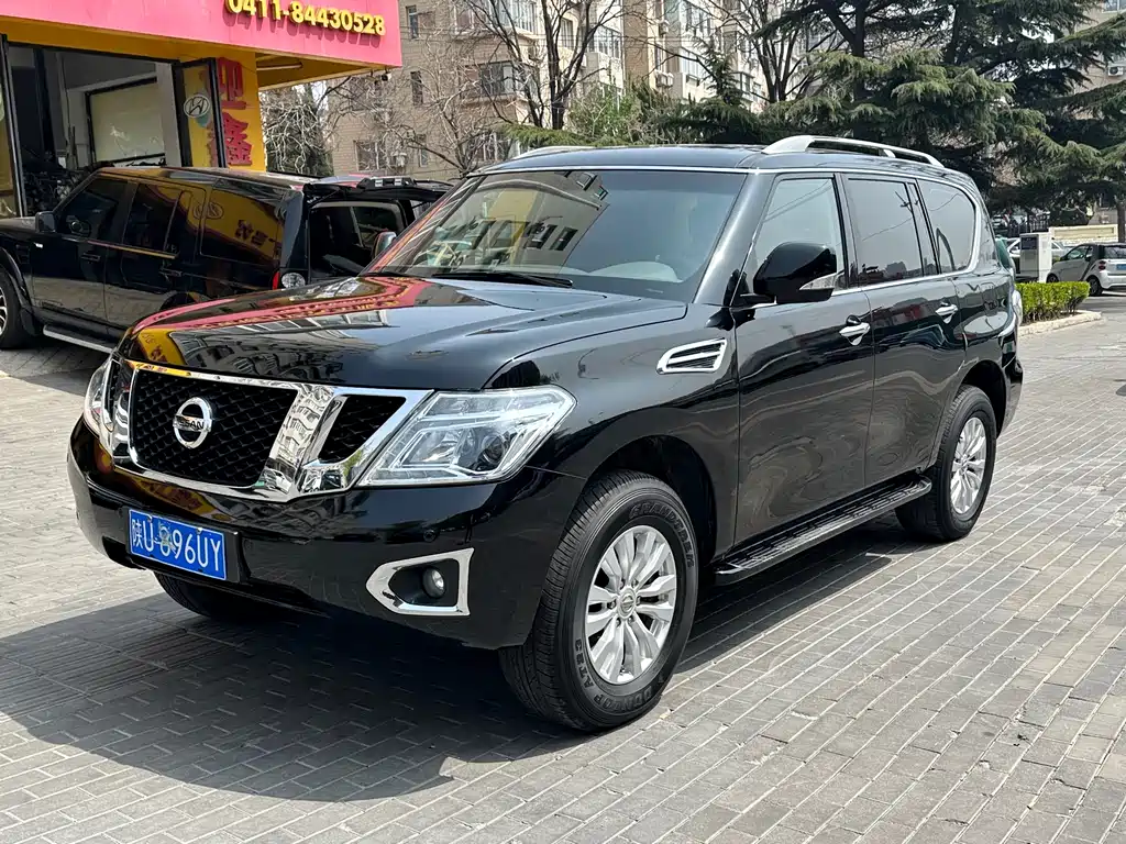 Nissan Patrol 2016 — фото 1