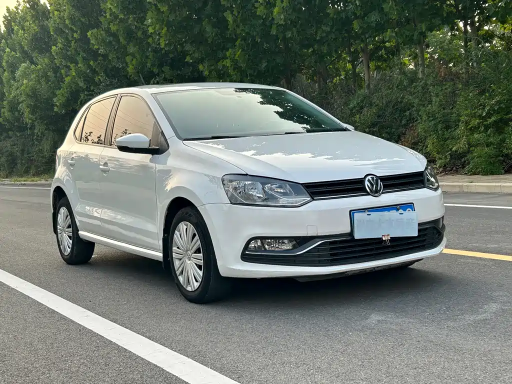 Volkswagen Polo 2016 — фото 10