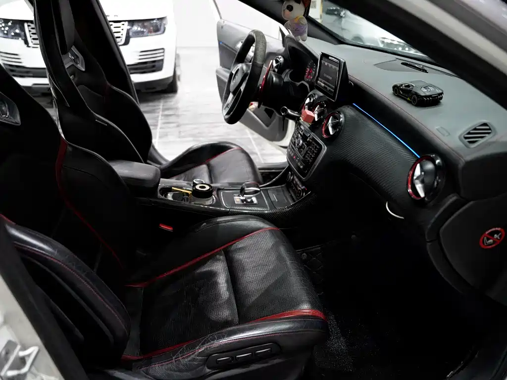 Mercedes-Benz A-Class AMG 2014 — фото 14