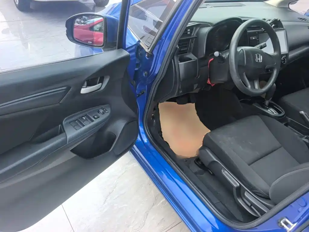 Honda Fit 2018 — фото 16