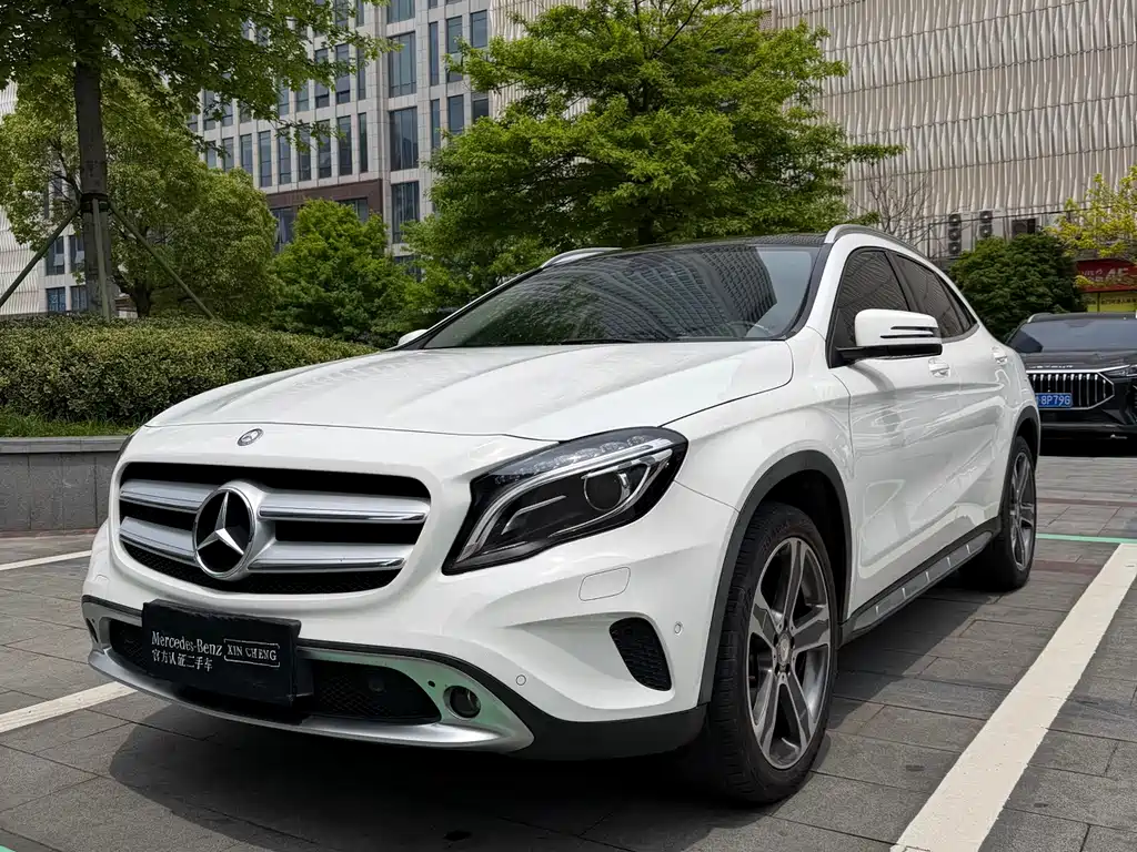 Mercedes-Benz GLA 2016 — фото 1