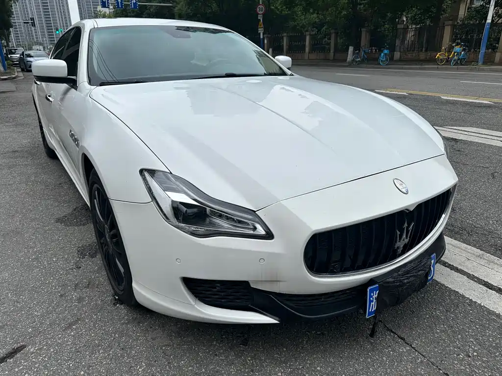 Maserati Quattroporte 2015 — фото 3