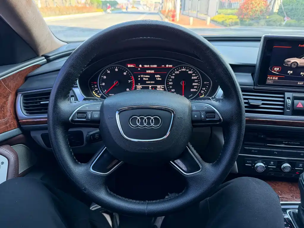 Audi A6L 2016 — фото 6