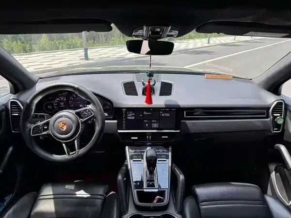 Porsche Cayenne 2018
