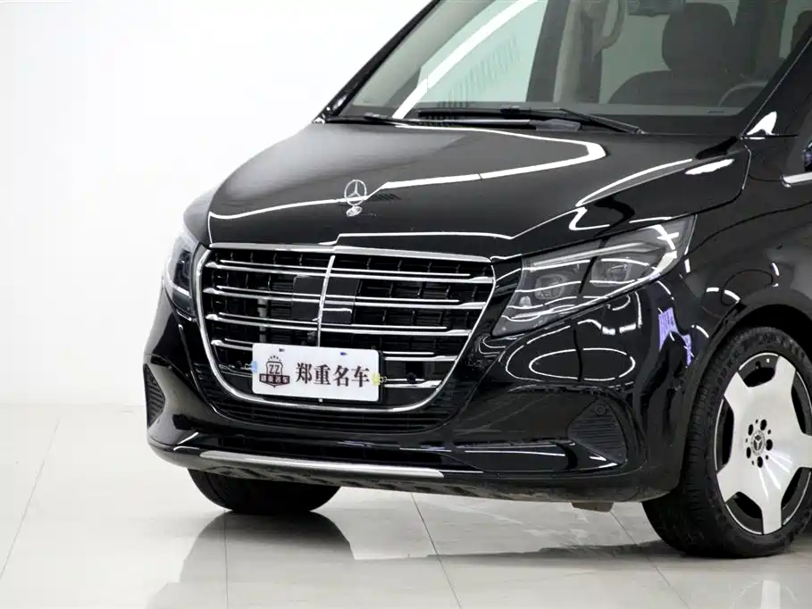 Mercedes-Benz V-Class 2024 — фото 29