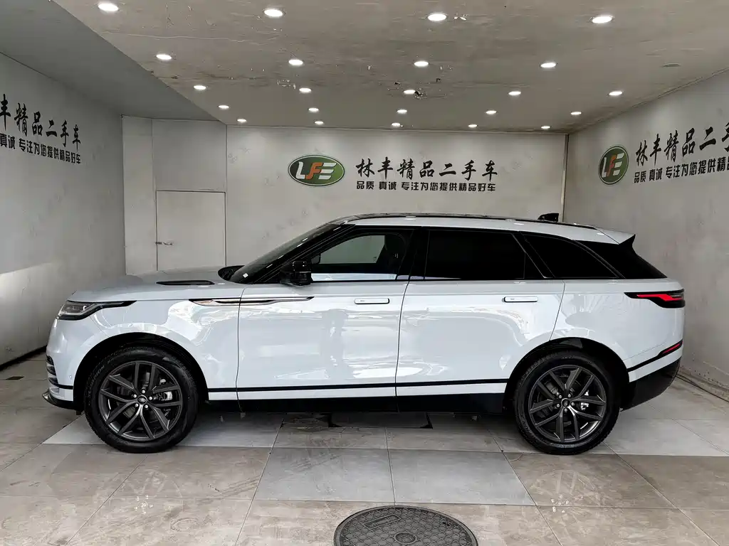 Land Rover Velar 2024 — фото 4