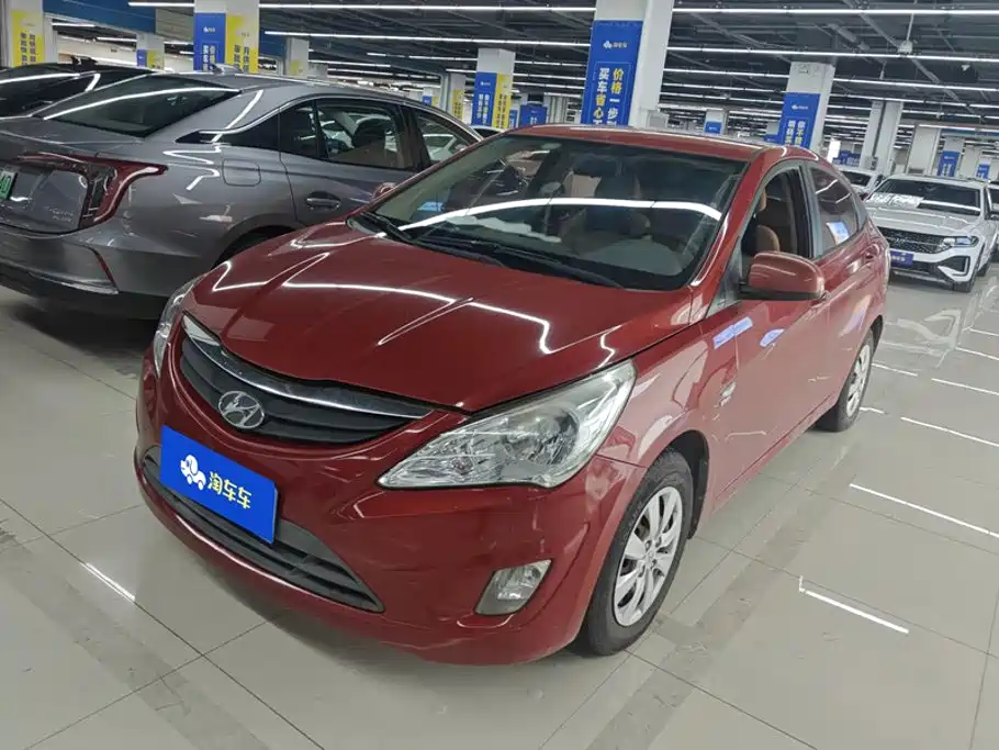 Hyundai Accent 2013