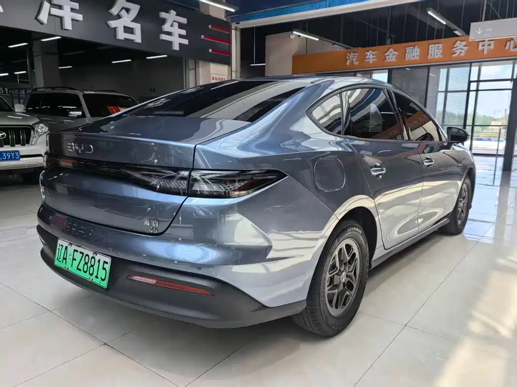 BYD Seal 05 DM-i 2025 — фото 4