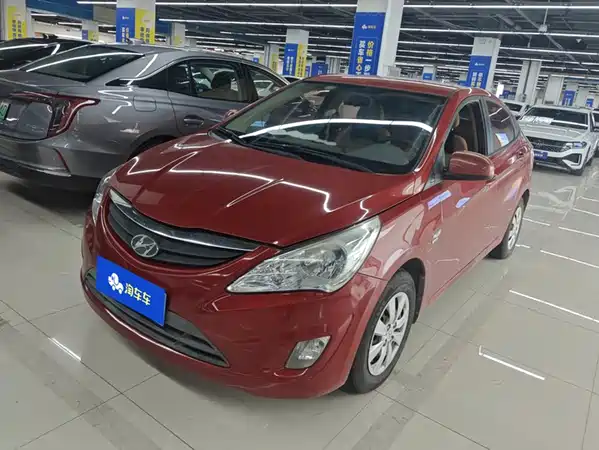 Hyundai Accent 2013