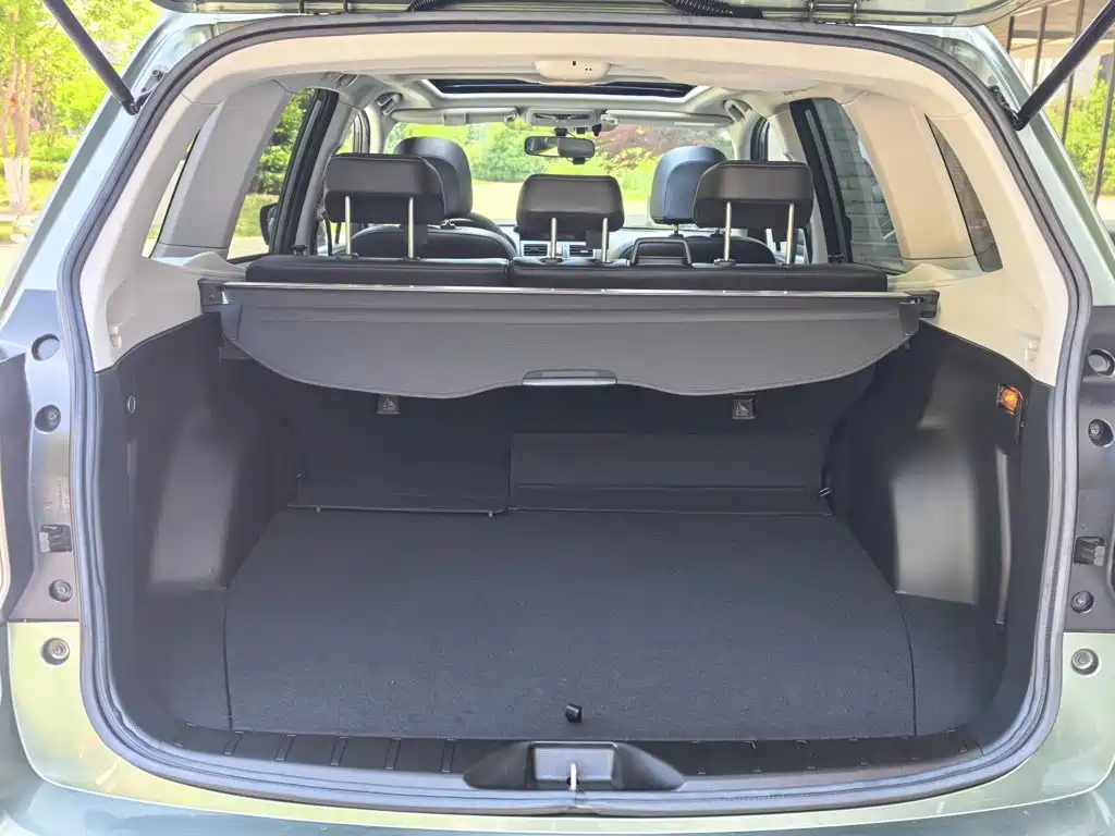 Subaru Forester 2016 — фото 16