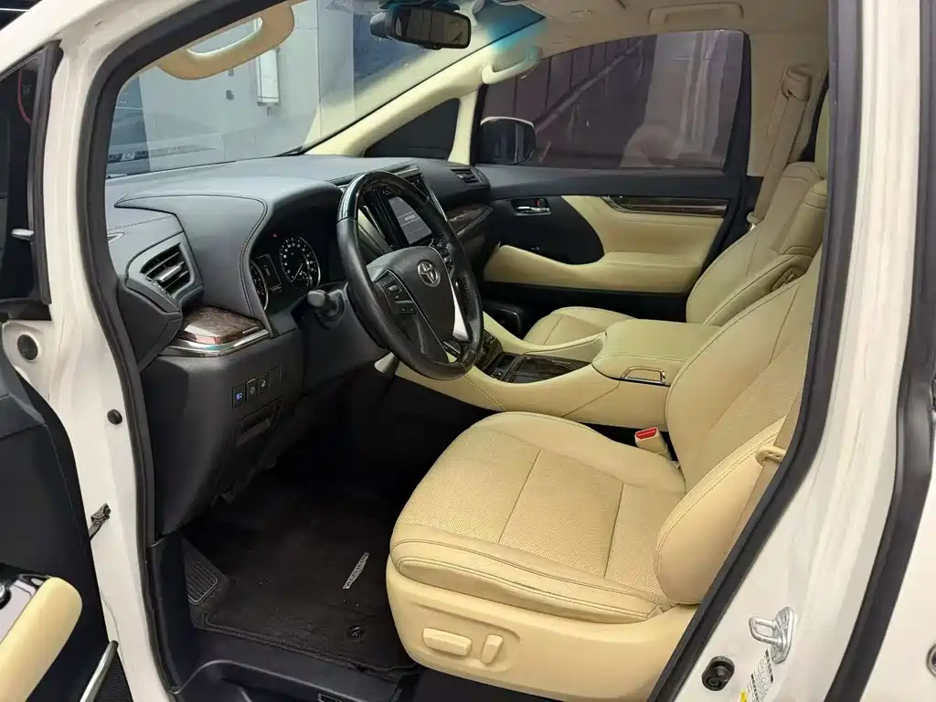Toyota Alphard 2018 — фото 5