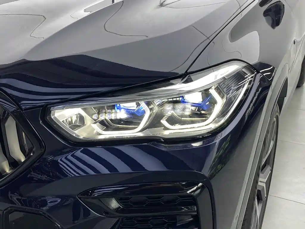 BMW X6 2023 — фото 11