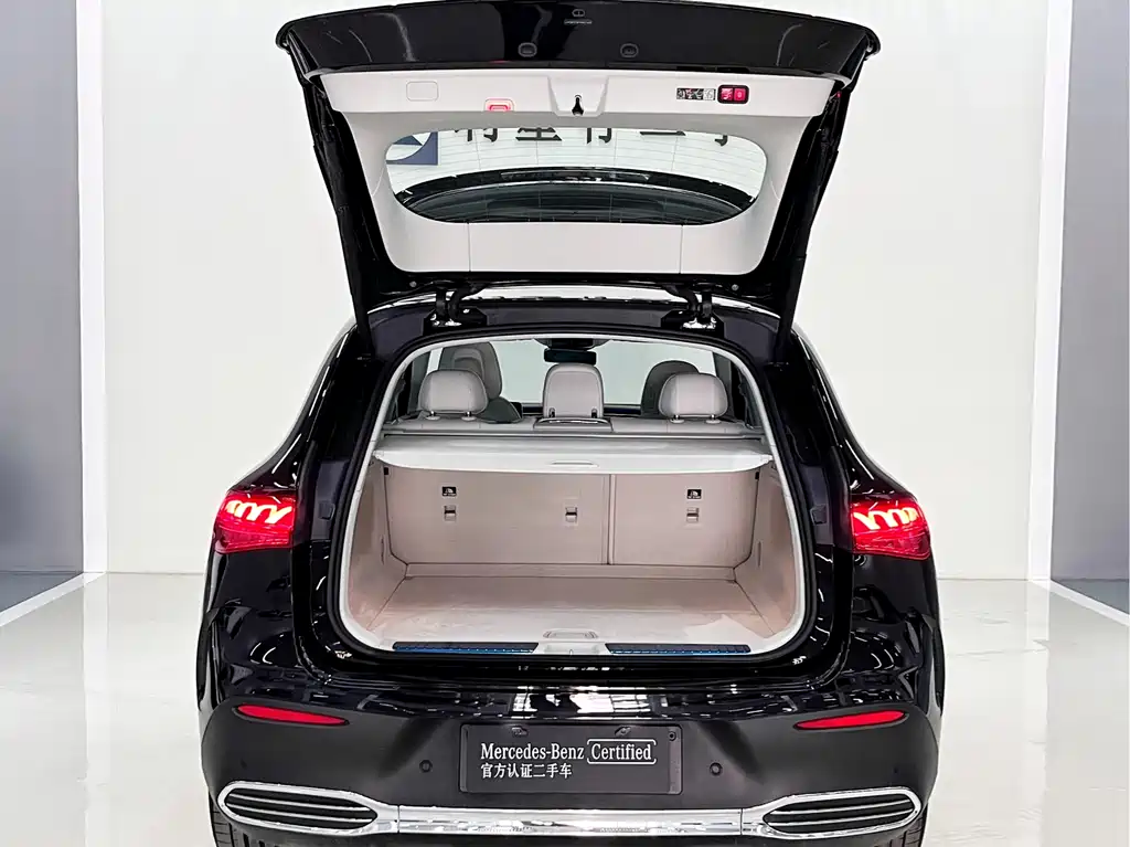 Mercedes-Benz EQE SUV 2025 — фото 11