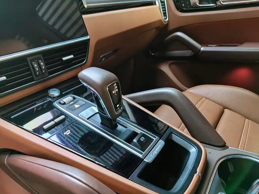 Porsche Cayenne 2026 — фото 10