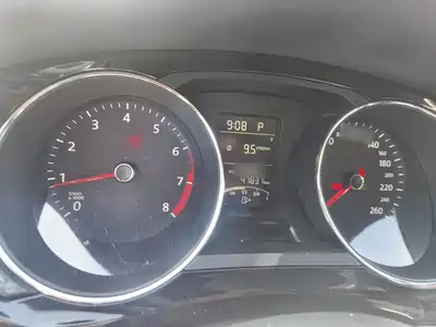 Volkswagen Sagitar 2016