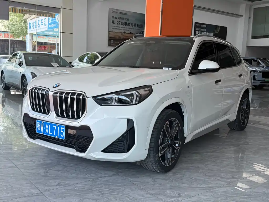 BMW X1 2024 — фото 1