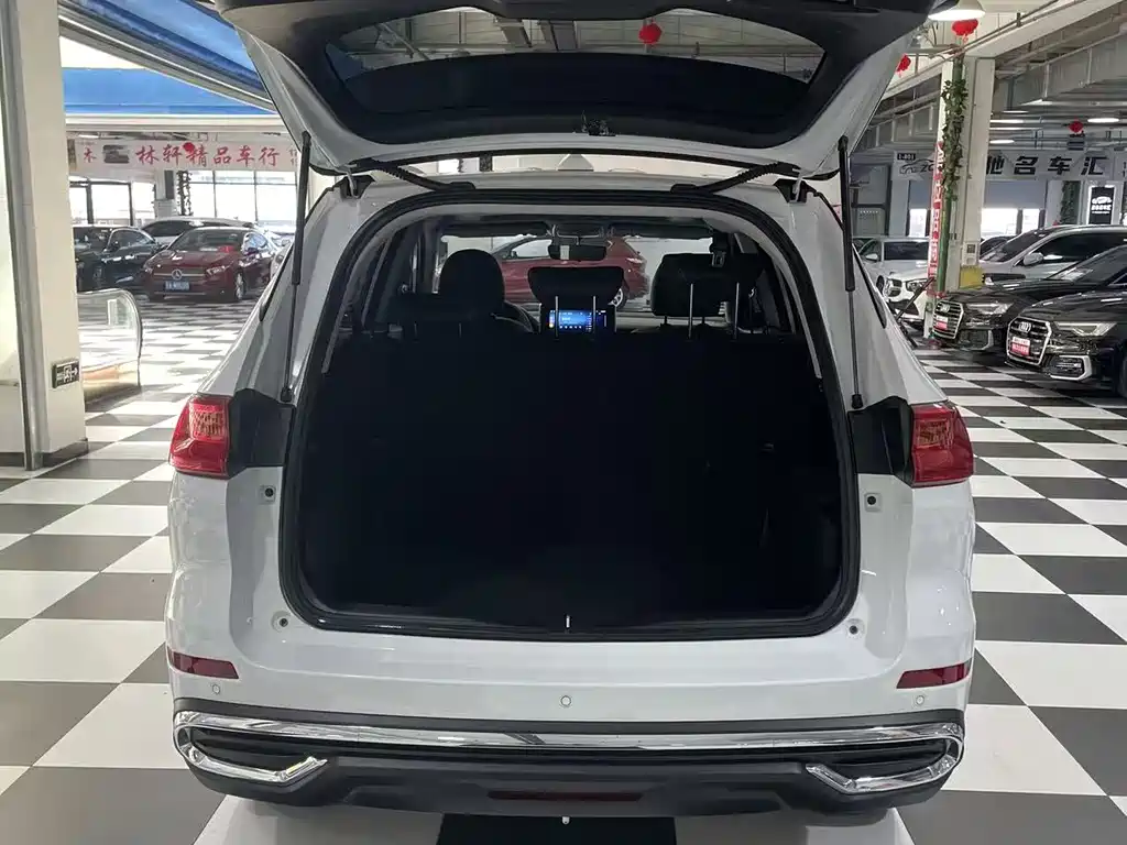 Haval M6 2023 — фото 12